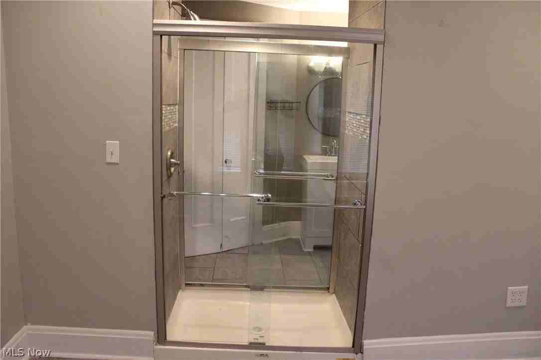 9501 Shakespeare Pkwy - Photo 6 of 11
