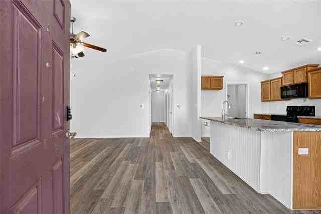 415 E 149th St S - Photo 4 of 26