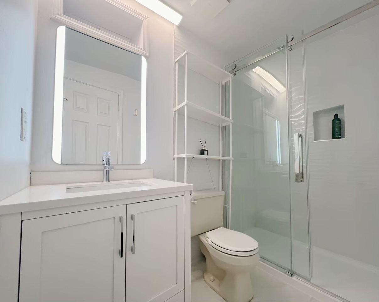 2530 W 21st Ave - Photo 5 of 6