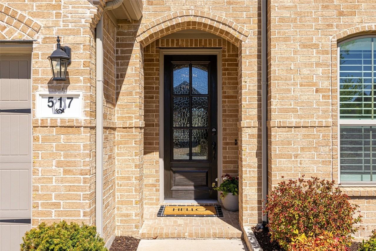 517 Lake Livingston Trl - Photo 2 of 27