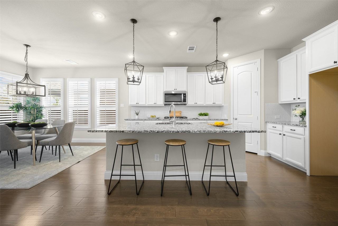 517 Lake Livingston Trl - Photo 5 of 27