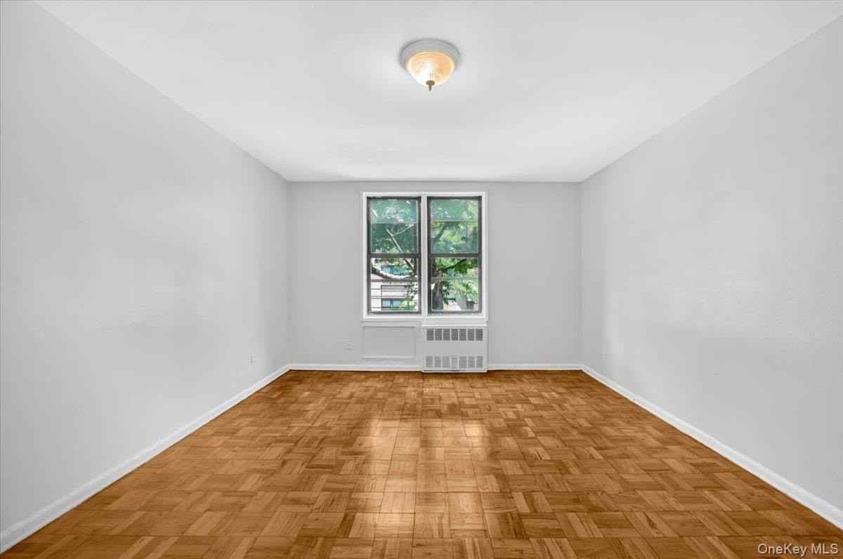 3730 73rd St #1D - Photo 4 of 22