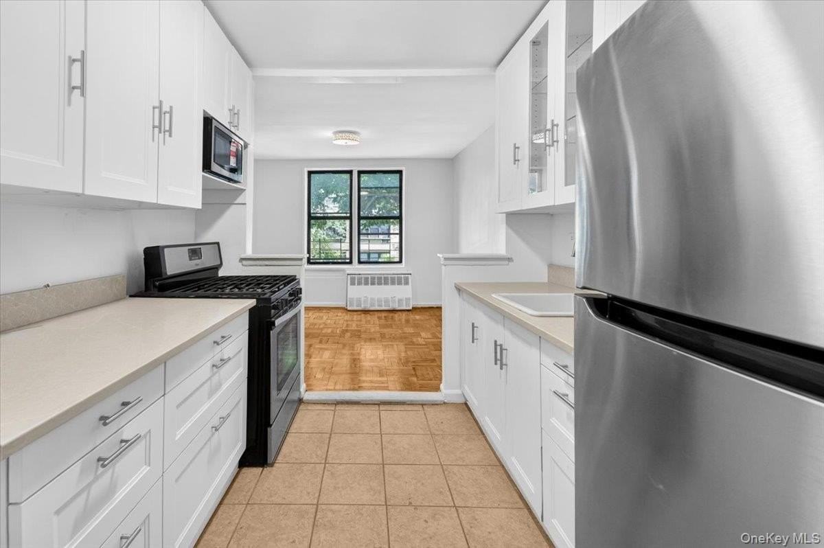 3730 73rd St #1D - Photo 6 of 22