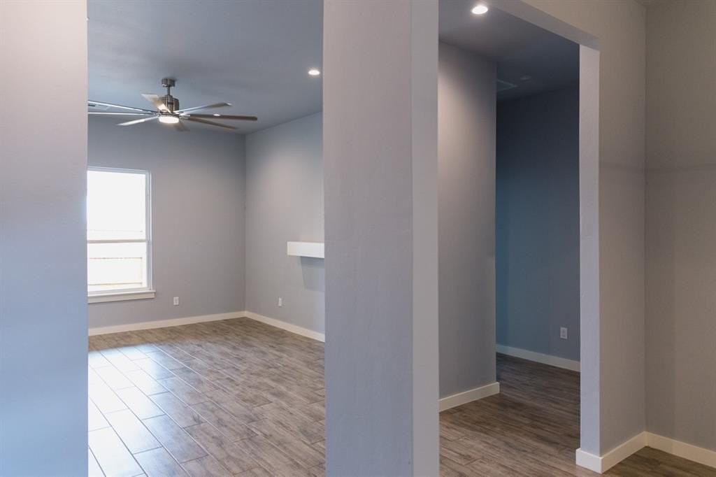 504 Remington Ave - Photo 3 of 26