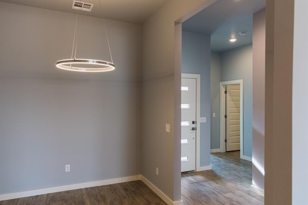 504 Remington Ave - Photo 5 of 26