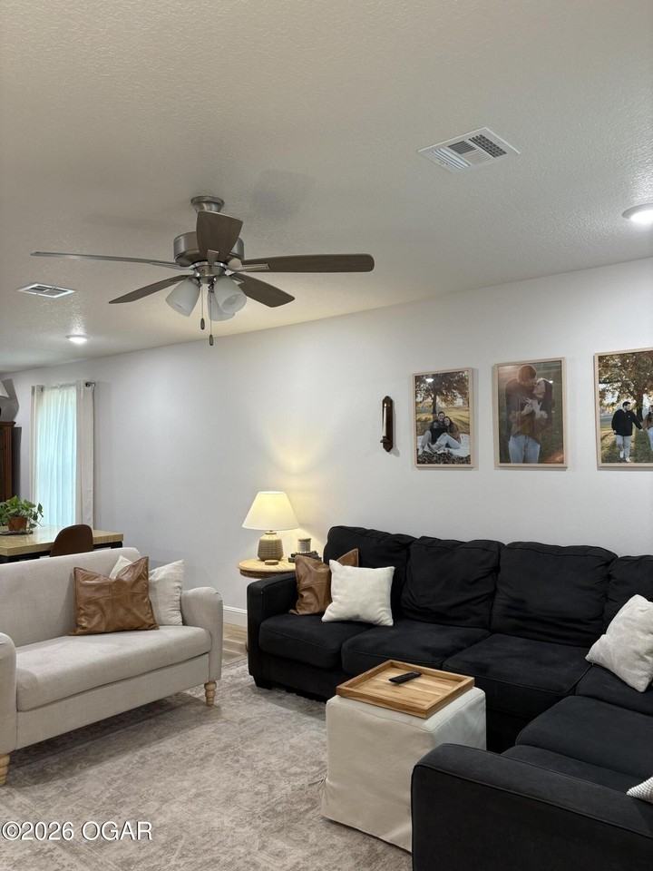 503 Rose St - Photo 3 of 18