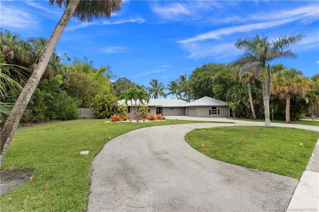 53 N Sewalls Point Rd - Photo 2 of 43