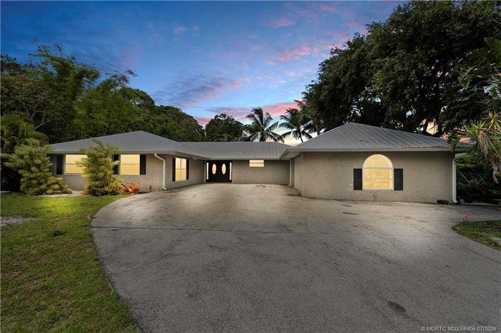 53 N Sewalls Point Rd - Photo 4 of 43