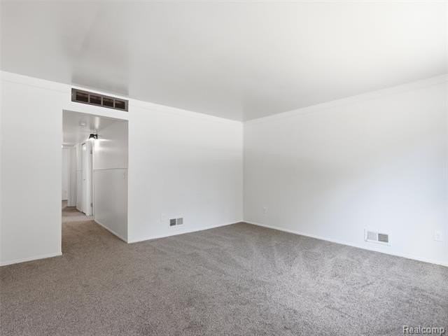 1221 E Granet Ave - Photo 4 of 24