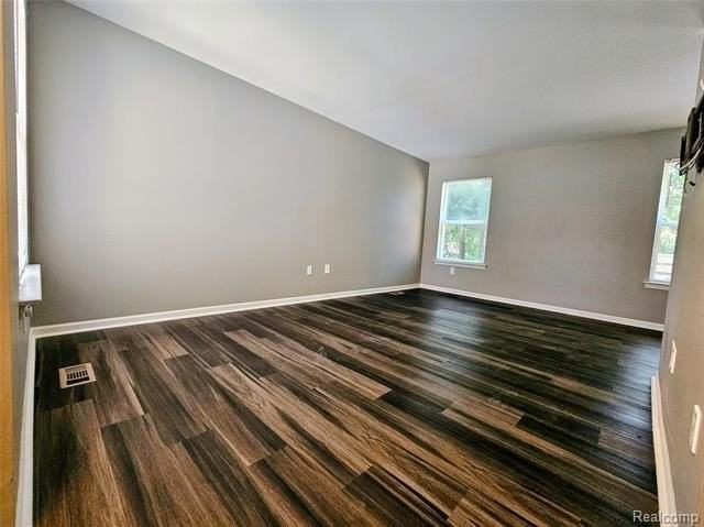 3148 Megan Dr - Photo 5 of 31