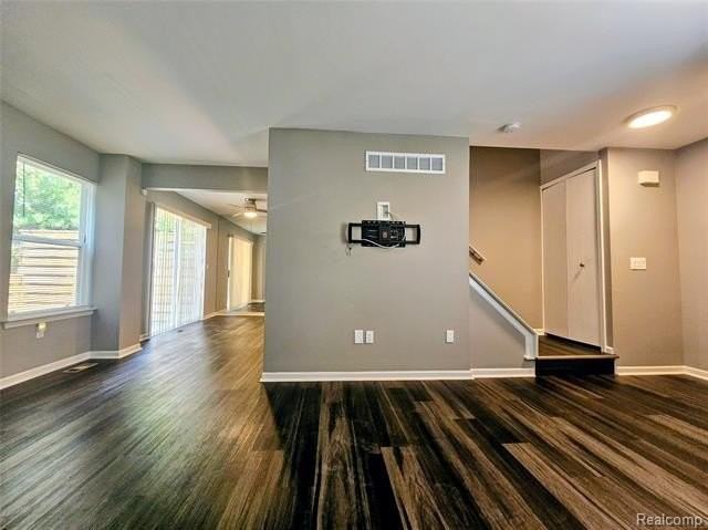 3148 Megan Dr - Photo 6 of 31