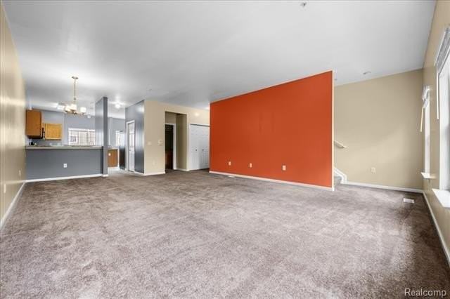 22684 Goddard Rd - Photo 5 of 29