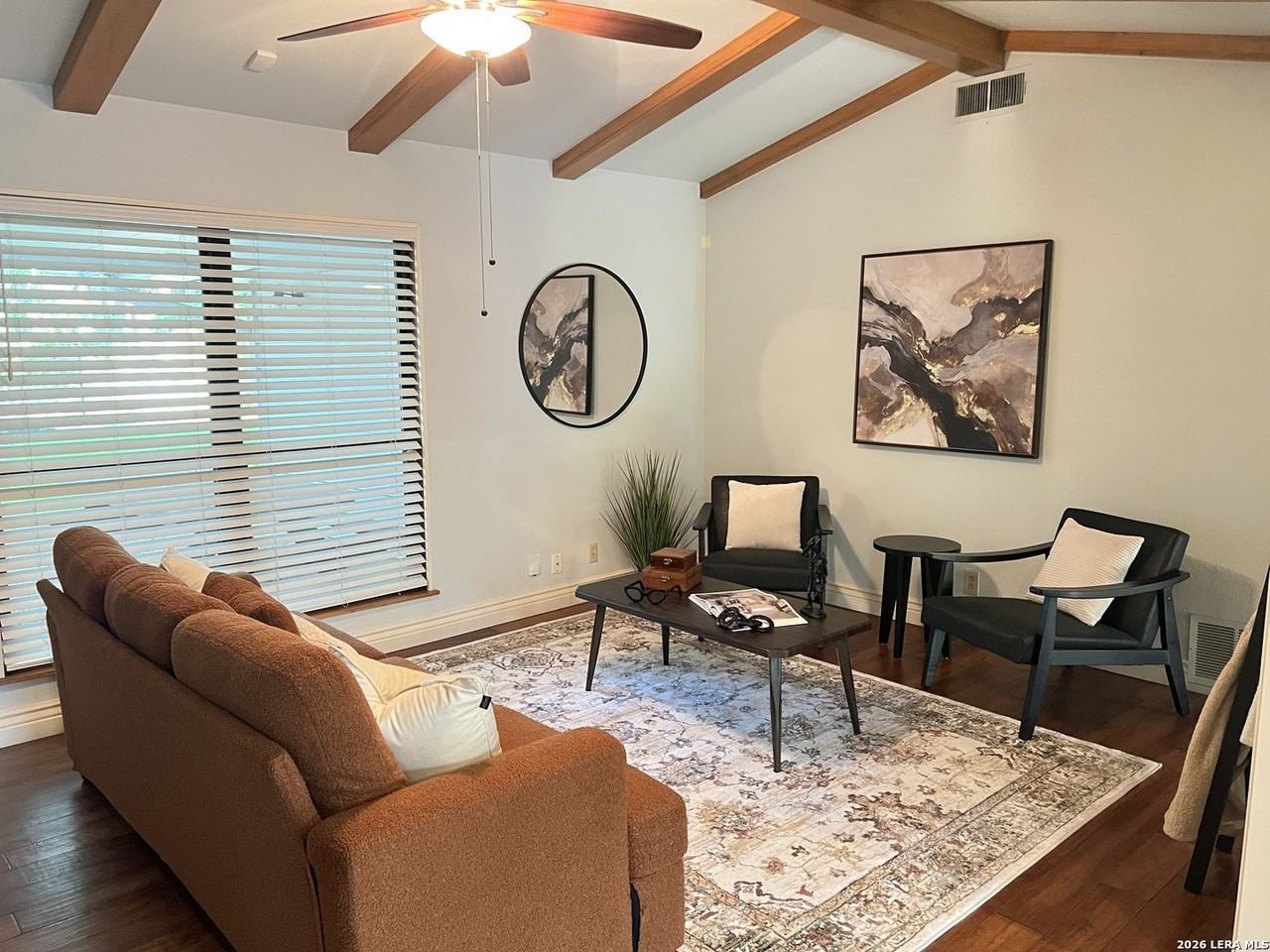 11414 Raindrop Dr - Photo 4 of 15