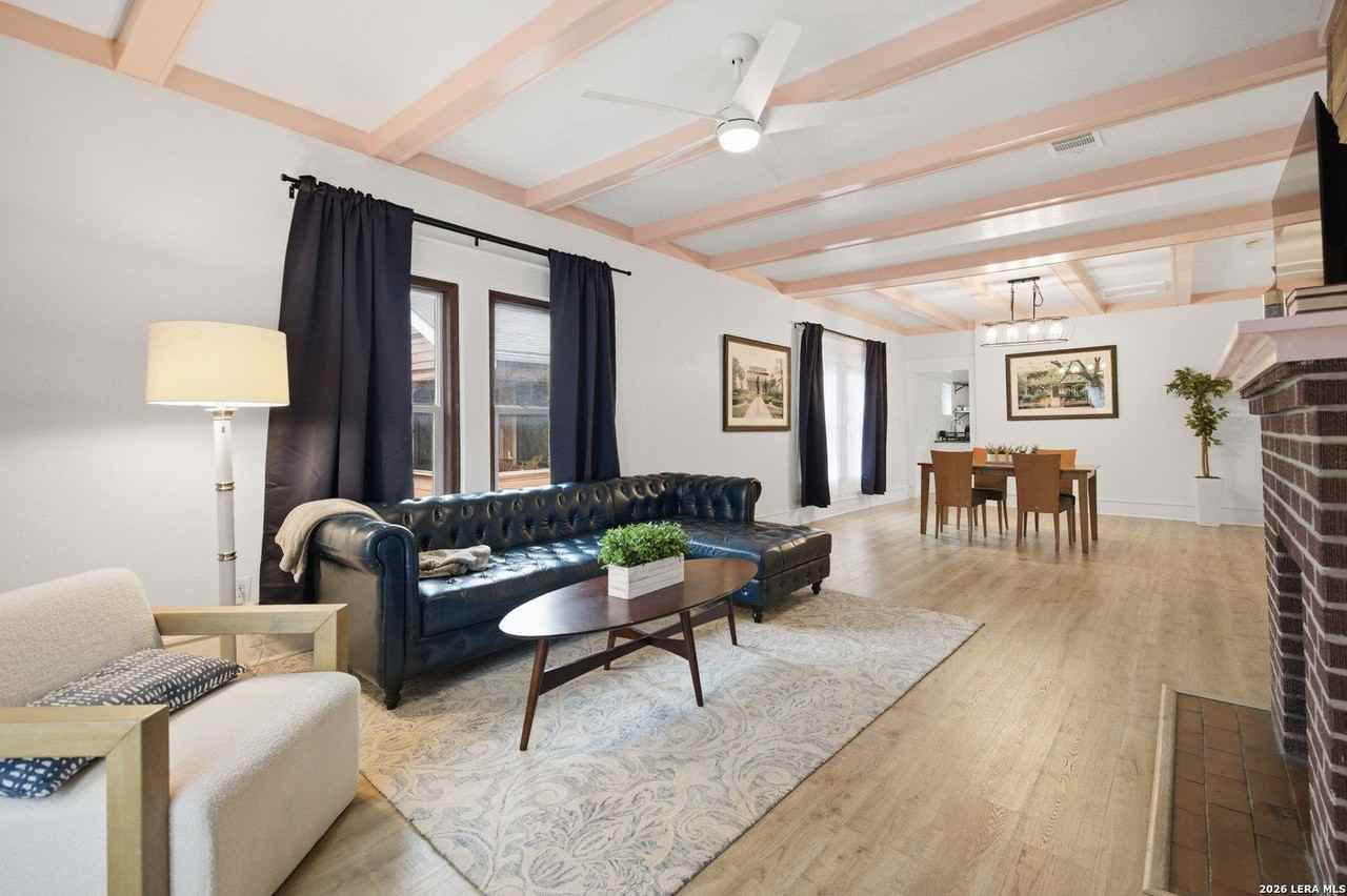115 W Highland Blvd - Photo 3 of 18