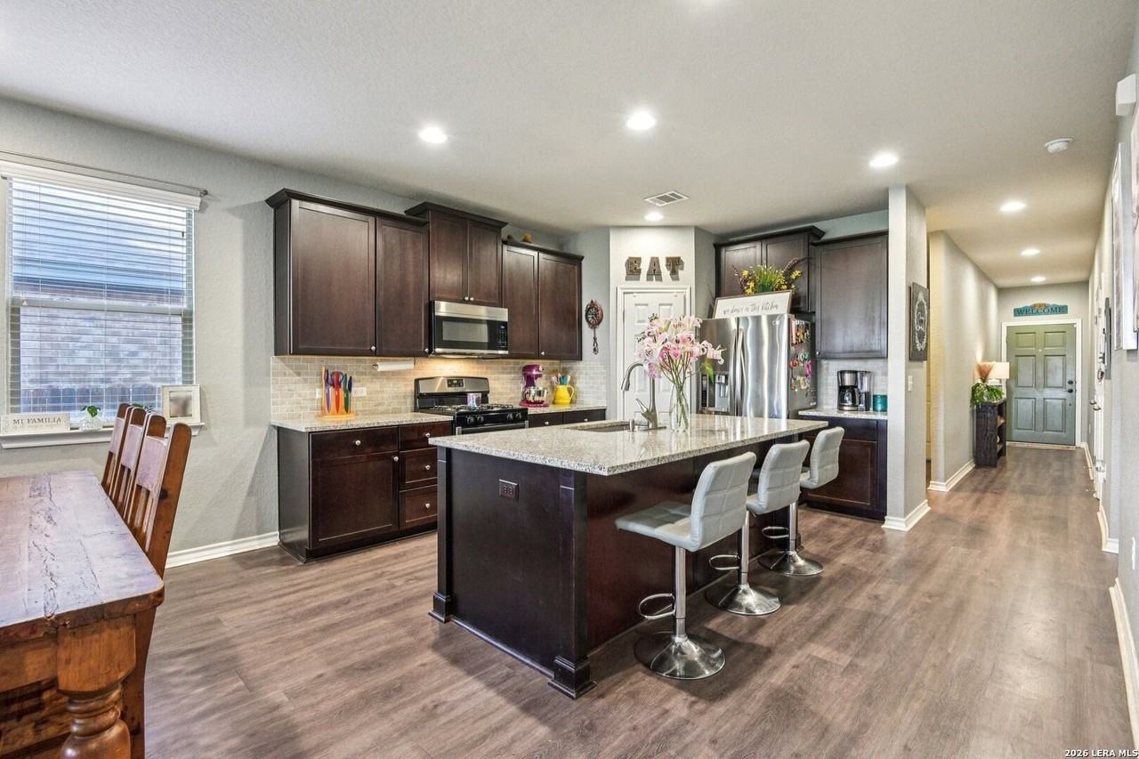 8814 White Crown - Photo 3 of 26
