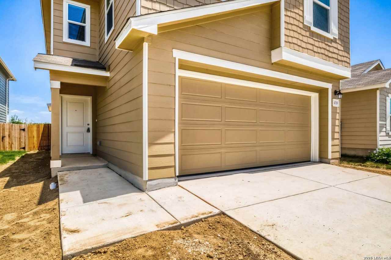 4519 Gato Calico Dr - Photo 4 of 29