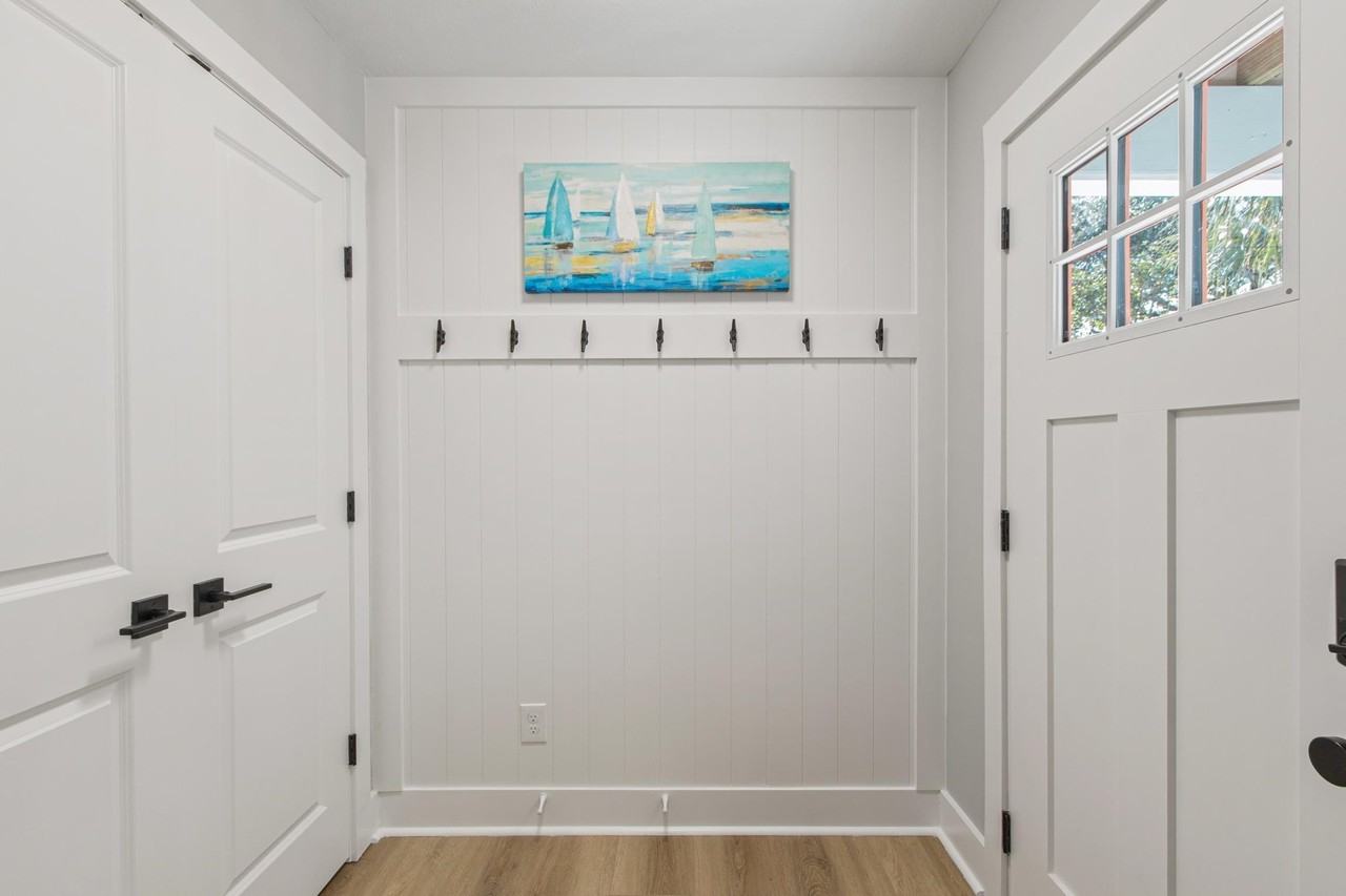 112 2nd St #A - Photo 6 of 48