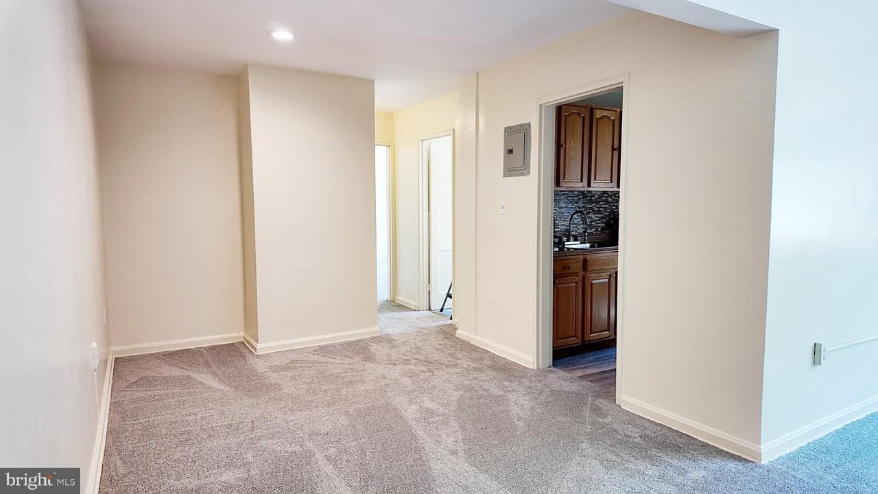 2901 Gainesville St Se #202 - Photo 4 of 28