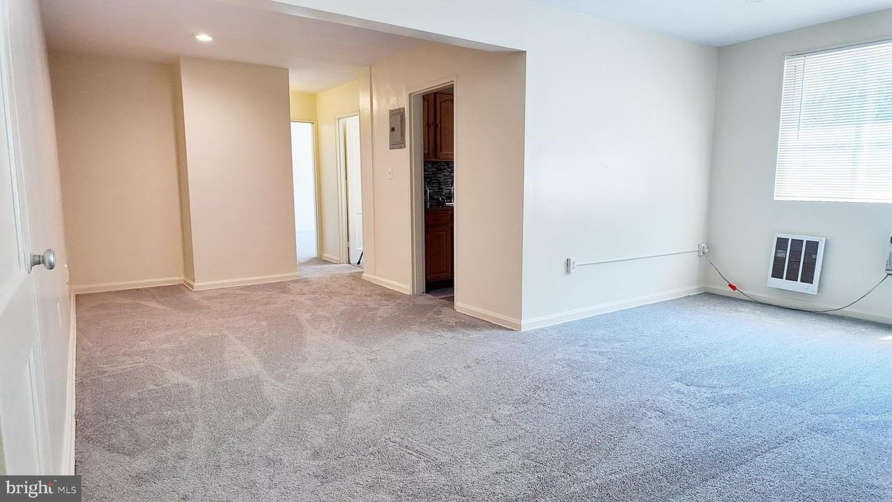 2901 Gainesville St Se #202 - Photo 5 of 28