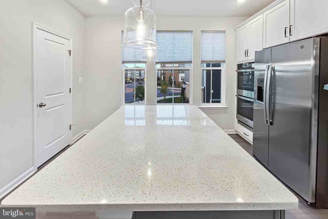414 Matlock Ln - Photo 6 of 24
