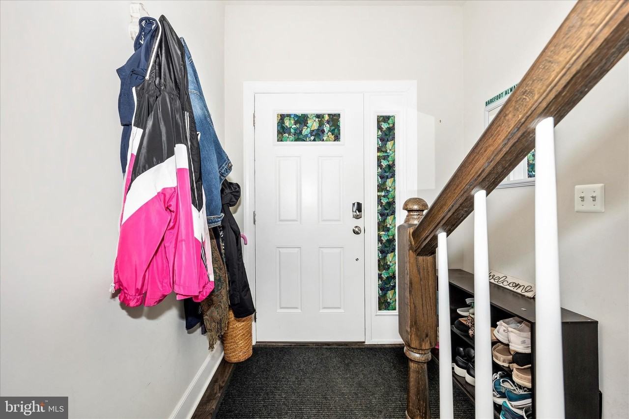 7135 Delegate Pl - Photo 3 of 50