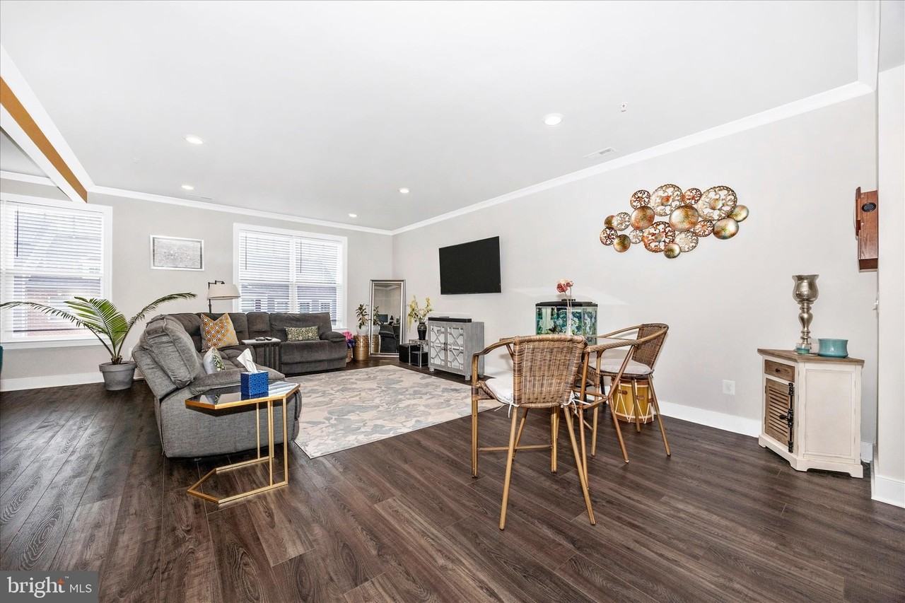 7135 Delegate Pl - Photo 6 of 50