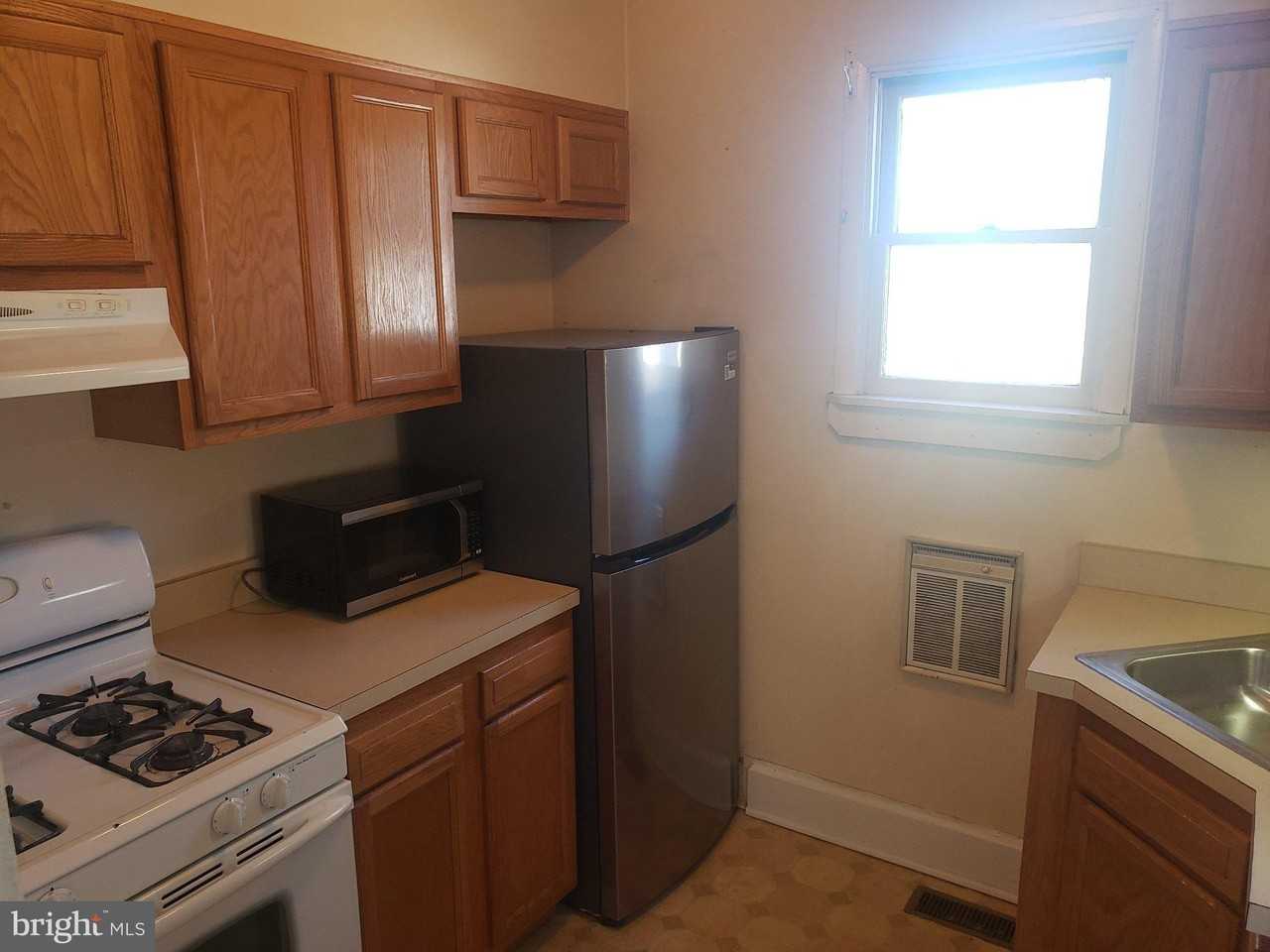 5841 Main St - Photo 5 of 17