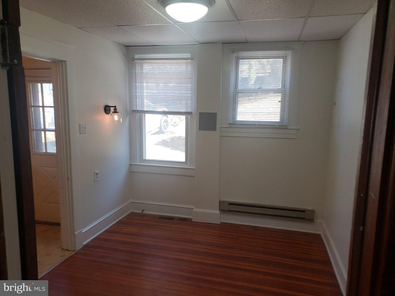 5841 Main St - Photo 6 of 17