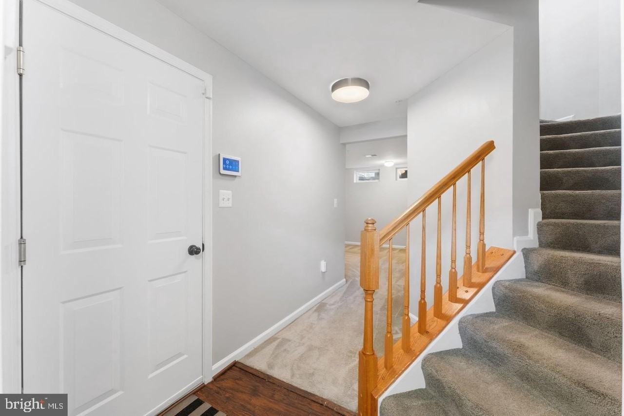 4004 Meadow Trail Ln - Photo 2 of 26