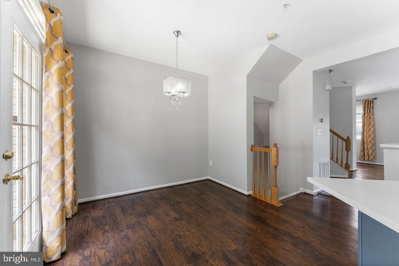 4004 Meadow Trail Ln - Photo 7 of 26