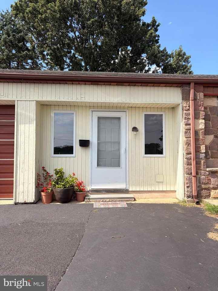 368 PENN TITUSVILLE Road - Photo 2 of 14