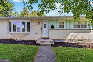 featured image of 6730 Evelyn St