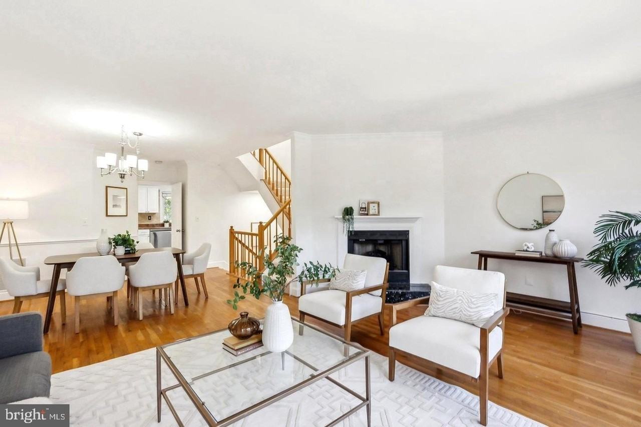 695 W Glebe Rd - Photo 2 of 35