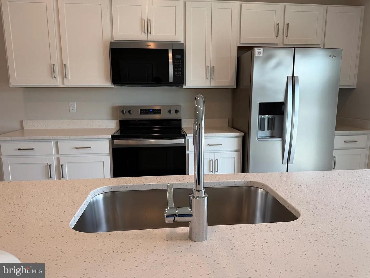 176 Sioux Loop - Photo 2 of 14