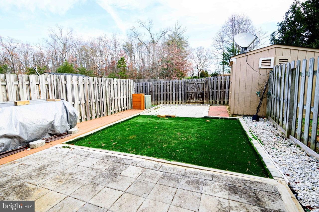 9925 Matti Hill Ct - Photo 4 of 11