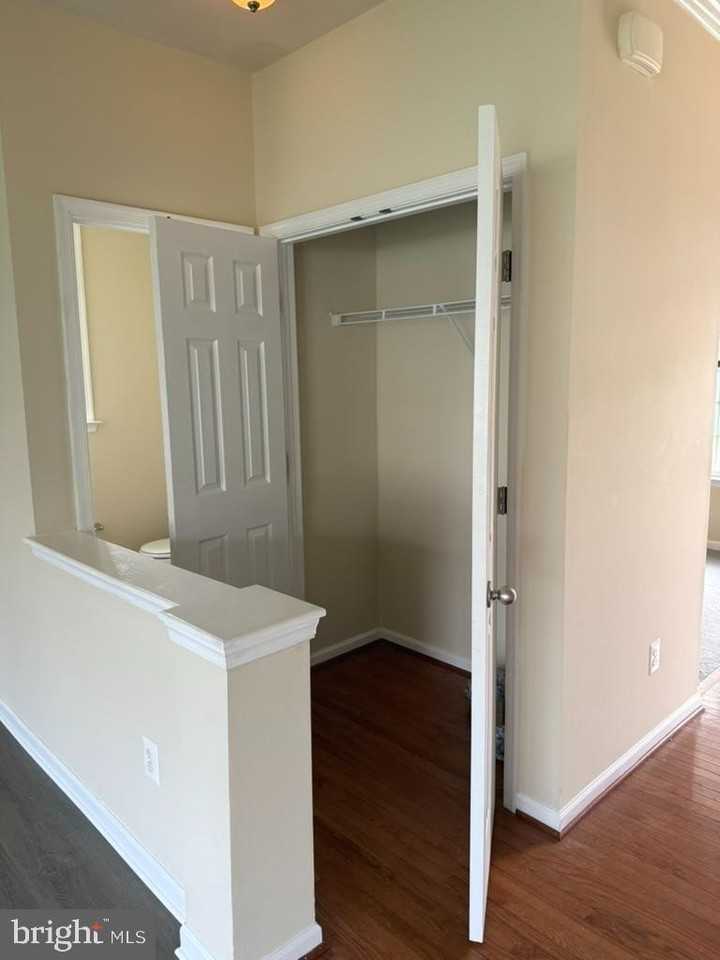 1231 Stallion St - Photo 6 of 39