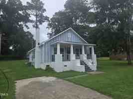 featured image of 523 E Nelson Ave