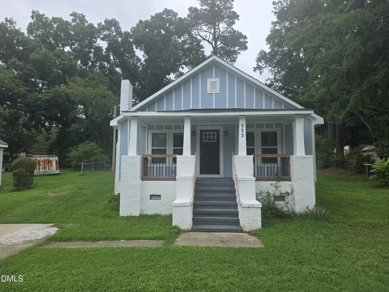 523 E Nelson Ave - Photo 2 of 3