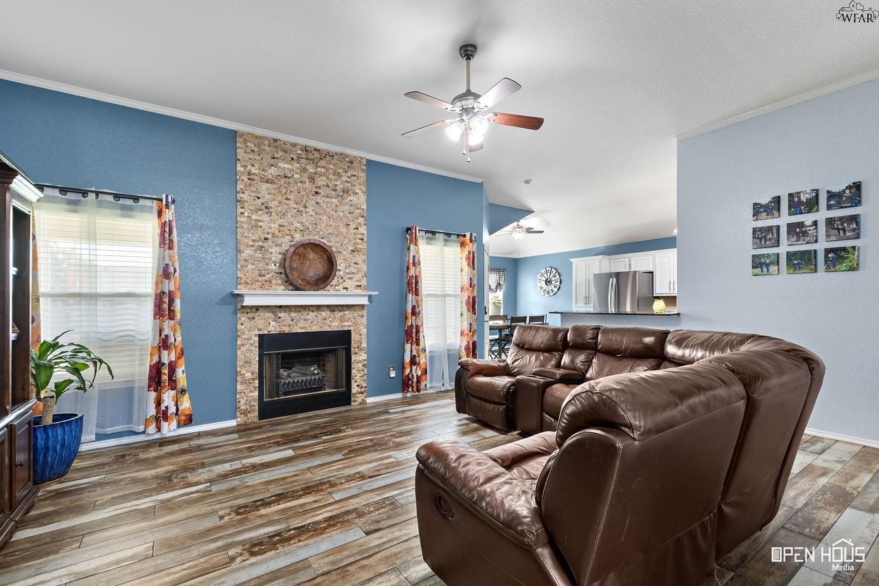 2 Evington Ct - Photo 4 of 30