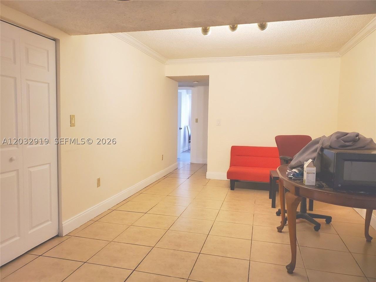 250 Nw 107th Ave #106 - Photo 5 of 18