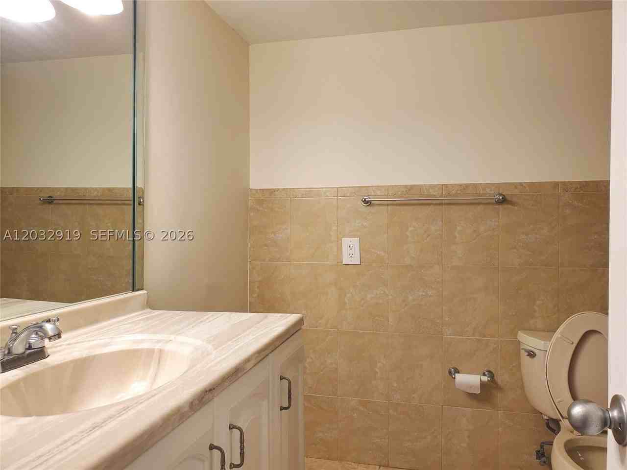250 Nw 107th Ave #106 - Photo 7 of 18