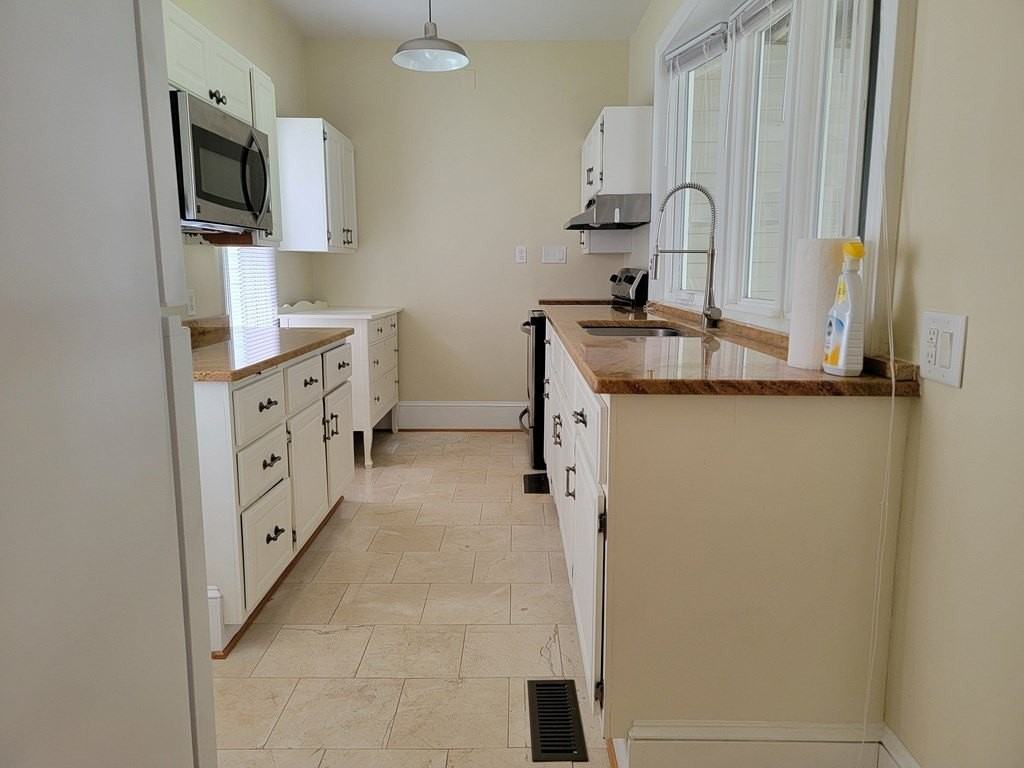 Prince Henry Ln #5 - Photo 7 of 17