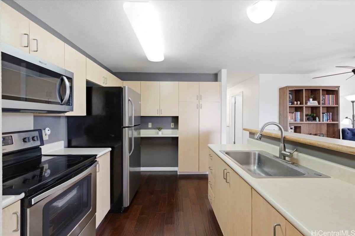 95-1033 Kaapeha St - Photo 3 of 24
