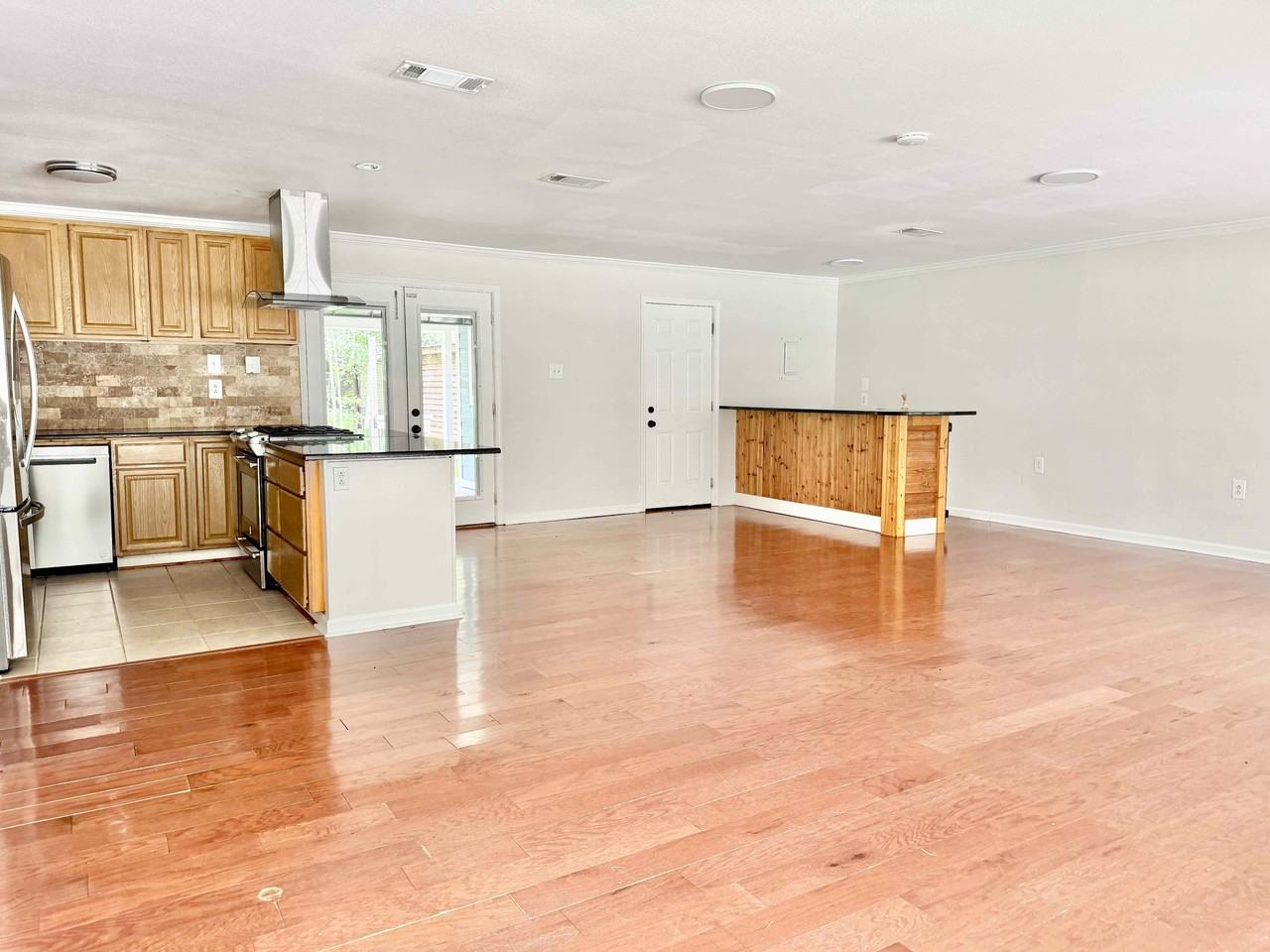 1947 Southland Ct #1 - Photo 2 of 12