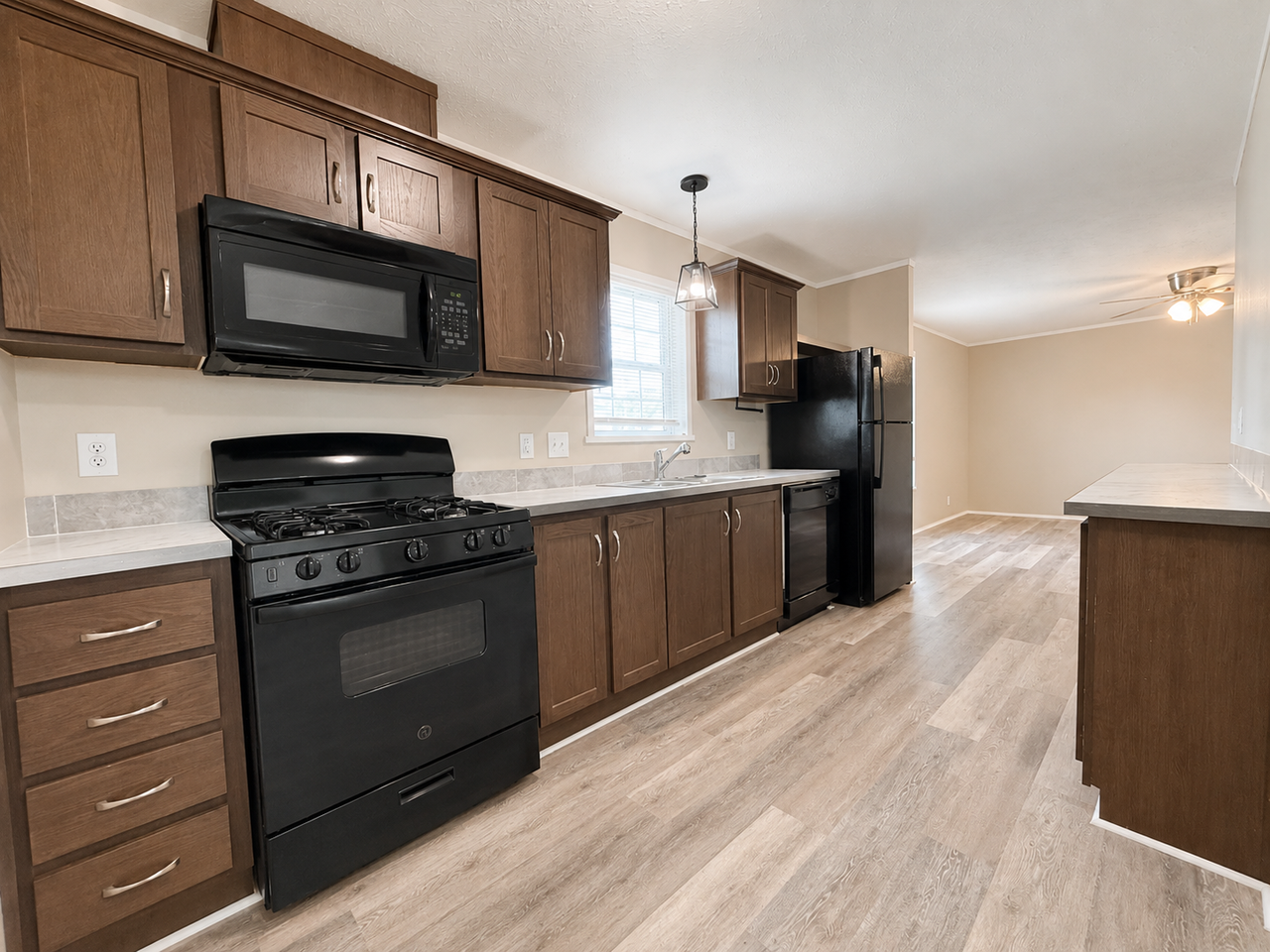 11777 Cascade Cir #83 - Photo 6 of 29