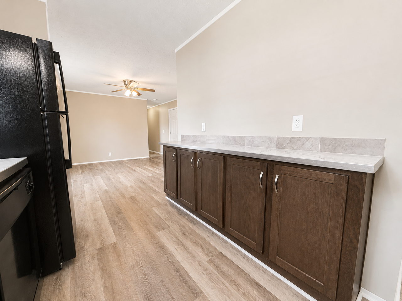 11777 Cascade Cir #83 - Photo 7 of 29