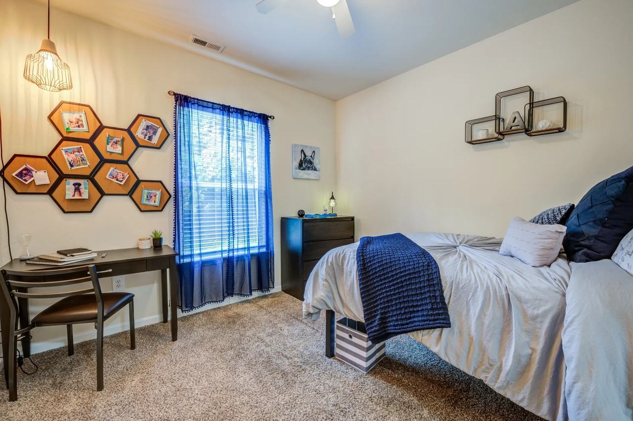 501 South Muller Parkway #111 - Photo 3 of 6