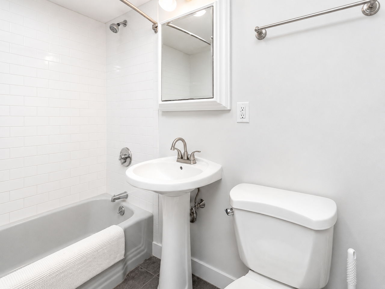 1105 Lexington St #4-3 - Photo 5 of 10