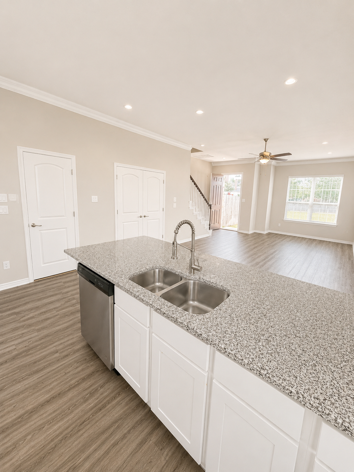 436 Northwood Dr - Photo 3 of 16