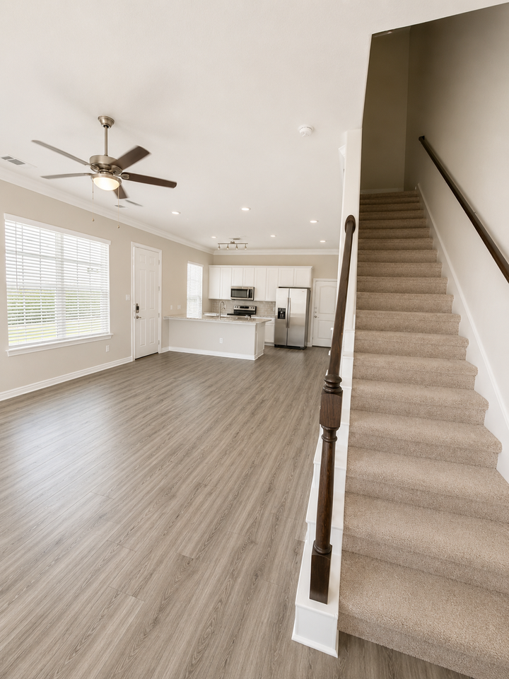 436 Northwood Dr - Photo 4 of 16